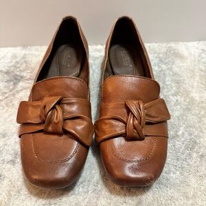 Born Women's Brown Leather Knot Loafers